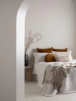 L&M Home Artemis Black Vessel Store