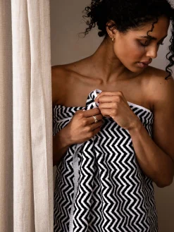 L&M Home Herringbone Towels Online